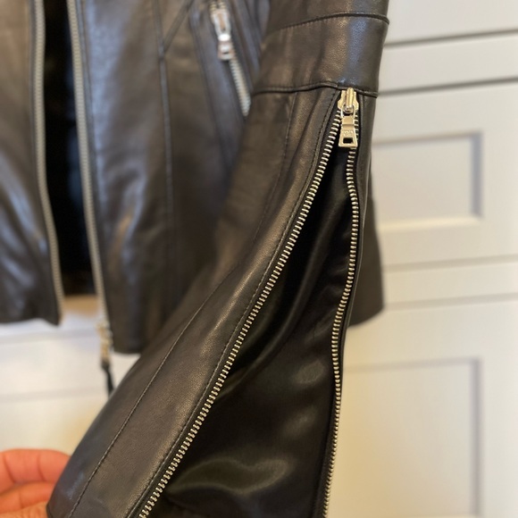 ANDREW MARC leather jacket Medium - Picture 6 of 13